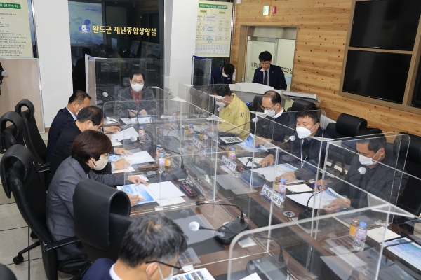 ▲완도군은 지난 8일 ‘산림복지단지 조성 사업’의 용역 착수 보고회를 가졌다.(사진제공=완도군)