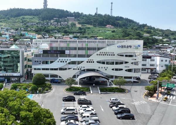 ▲완도군청 전경(사진제공=완도군)