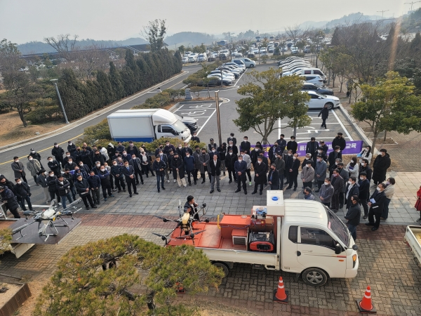 ▲신안군은 지난 5일 군청에서 드론 이착륙시설 품평회를 개최했다.(사진제공=신안군)