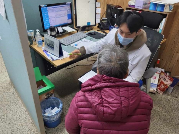 ▲강진군은 설 연휴 코로나19 대응을 위한 선별진료소도 운영한다.(사진제공=강진군)