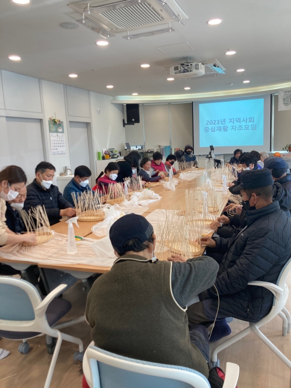 ▲담양군은 지난 23일 재가 장애인을 대상으로 뇌병변, 지체 장애인 동행 프로그램을 운영했다.(사진제공=담양군)