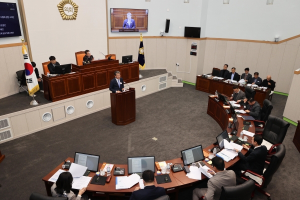 ▲구례군은 2023년도 본예산보다 463억 원 증액한 제1회 추가경정 예산안을 편성해 군의회에 제출했다.(사진제공=구례군)