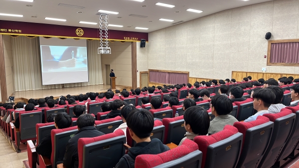 ▲광주시교육청이 ‘중학교로 찾아가는 고교학점제 설명회’를 개최했다.(사진제공=광주광역시교육청)