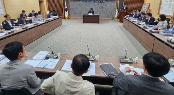 ▲영광군은 20일 ‘2024년 지역현안사업 국비 확보 추진상황 보고회’를 개최했다.(사진제공=영광군)