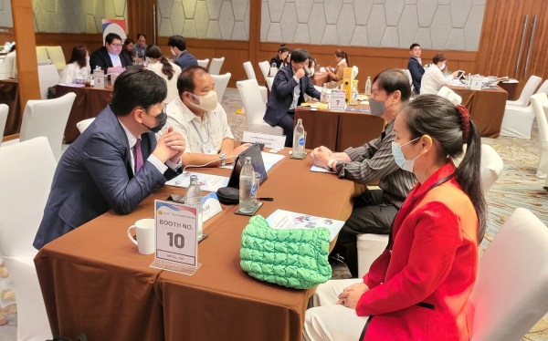 ▲전라남도는 태국 방콕과 베트남 하노이에 파견한 시장개척단이 총 1천만 달러 규모 수출계약을 달성했다.(사진제공=전라남도)