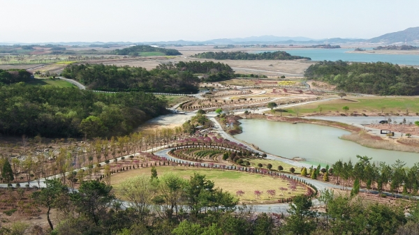 ▲솔라시도 기업도시 산이정원 조성(사진제공=해남군)