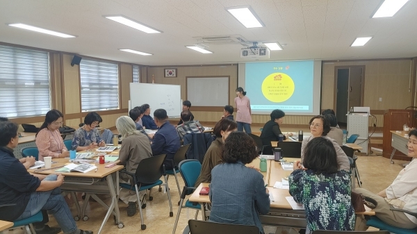 ▲광주시교육청이 관내 교장·교감 대상으로 ‘2023년 교장·교감 인권리더십 직무연수’를 국가인권위원회 광주사무소와 공동 운영했다.(사진제공=광주광역시교육청)