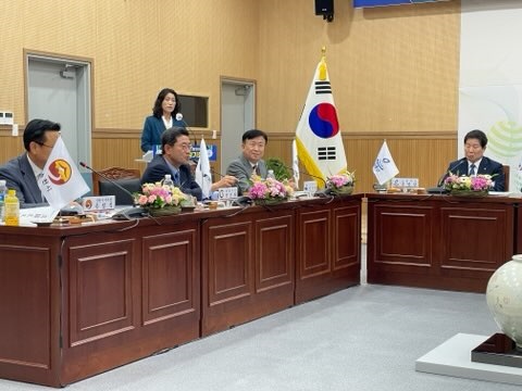 ▲정인화 광양시장은 21일 남해안남중권발전협의회 제22차 정기회에 참석했다.(사진제공=광양시)