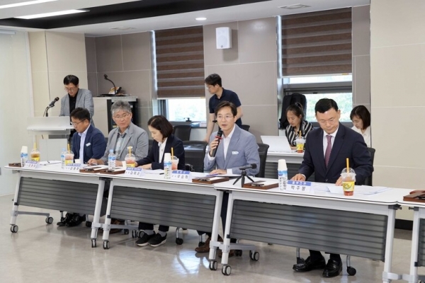 ▲중소기업 현장규제 발굴 대불산단 소통간담회 모습(사진제공=영암군)