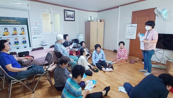 ▲담양군은 군민 대상으로 진드기 매개 감염병 예방 홍보에 박차를 가하고 있다.(사진제공=담양군)
