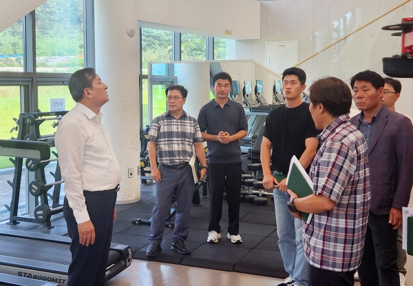 ▲담양군은 담양국민체육센터(담빛수영장, 담빛헬스장)의 시설을 점검했다.(사진제공=담양군)
