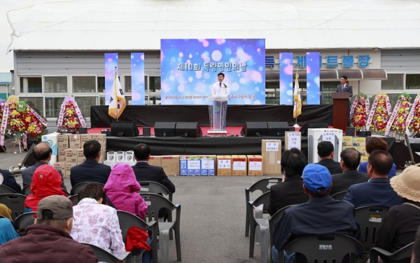 ▲김철우 보성군수가 제10회 득량면민의 날 축사를 하고 있다.(사진제공=보성군)