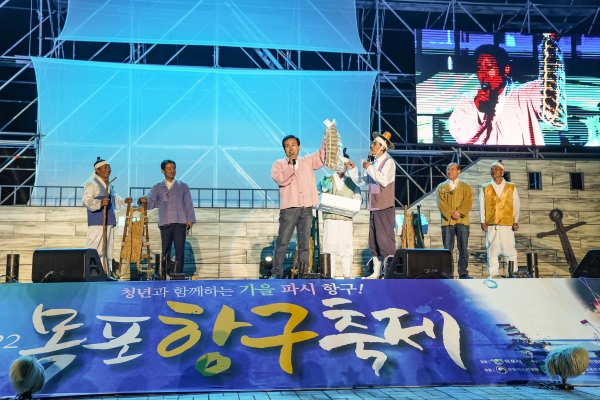 ▲2022목포항구축제 전통 파시 경매 모습(사진제공=목포시)