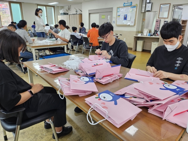 ▲광주시교육청이 특수교육대상 학생 맞춤형 일자리 사업 하반기 운영을 실시한다.(사진제공=광주광역시교육청)