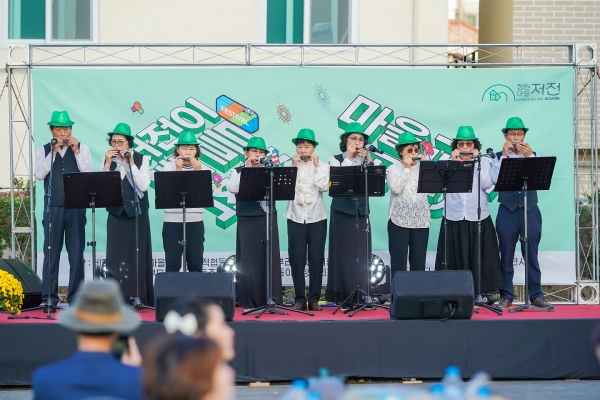 ▲지난 27일 저전동 주민화합과 도시재생 사업 성과를 알리는 저전이 들썩들썩 마을축제가 성황리에 열렸다.(사진제공=순천시)