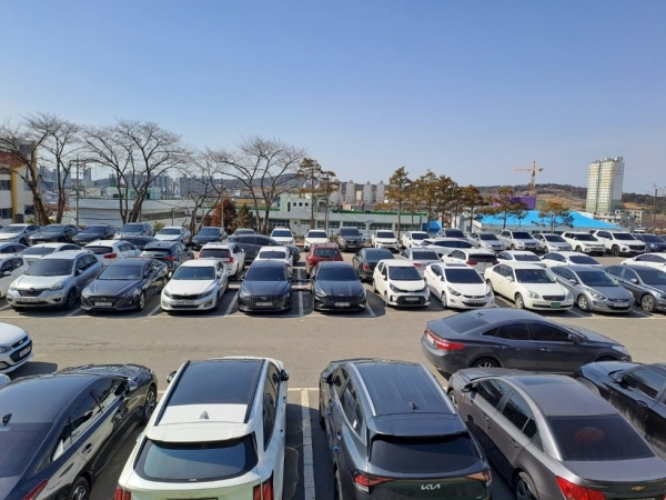 ▲무안군청 주차장 전경(사진제공=무안군)