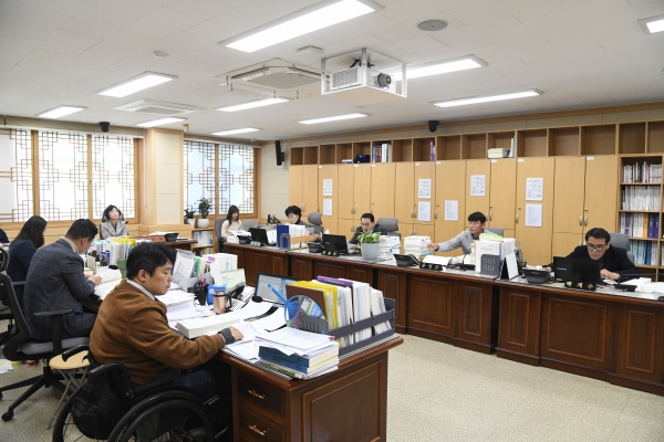 ▲행정자치위원회(사진제공=순천시)