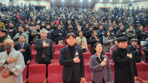 ▲서갑원 전 국회의원이 6일 순천대학교 70주년기념관 우석홀에서 포토에세이 ‘무진(無盡)’을 출판기념회를 가졌다.(사진=이기장 기자)