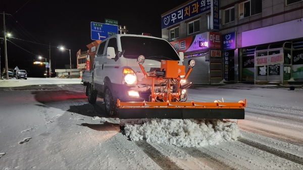 ▲문내면 제설작업 모습(사진제공=해남군)