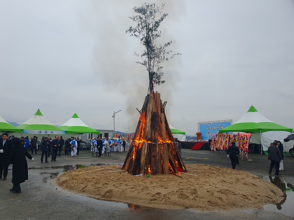 ▲강진군 신전면 사초리에서 지난 23일 사초해신제가 열렸다.(사진제공=강진군)