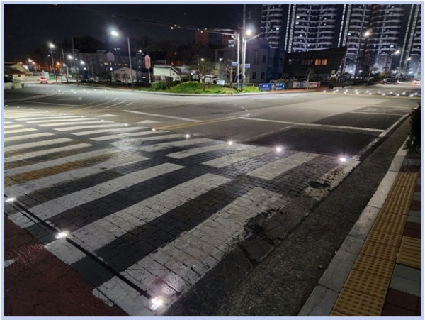 ▲학다리 고등학교 앞 설치 모습(사진제공=함평군)