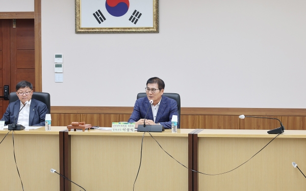▲함평군이 제26회 함평나비대축제 안전관리계획안 심의를 위해 함평군 안전관리위원회를 11일 개최했다(사진제공=함평군)