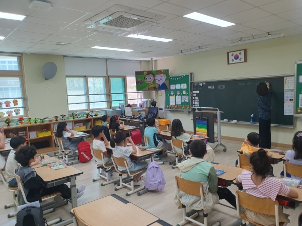 ▲광주시교육청이 ‘찾아가는 청소년 도박예방교육’을 운영하고 있다.(사진제공=광주광역시교육청)