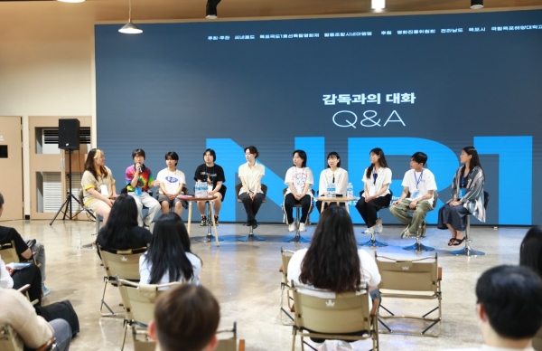 ▲지난해 열린 목포 국도1호선 독립영화제 감독과의 대화(사진제공=목포시)