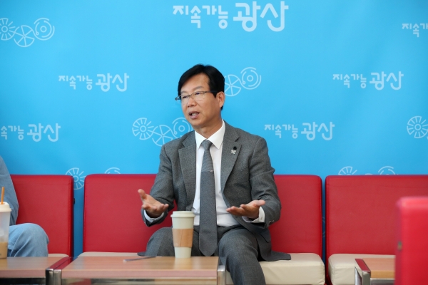 ▲박병규 광산구청장은 지난 28일 구청에서 기자차담회를 가졌다.(사진제공=광주 광산구)