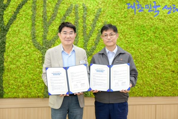 ▲노관규 순천시장, 한화오션에코텍 이창근 대표이사(사진제공=순천시)