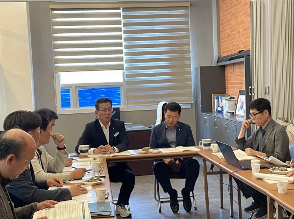 ▲화순군은 지난 12일 신정훈 국회의원과 예산․정책간담회를 개최했다.(사진제공=화순군)