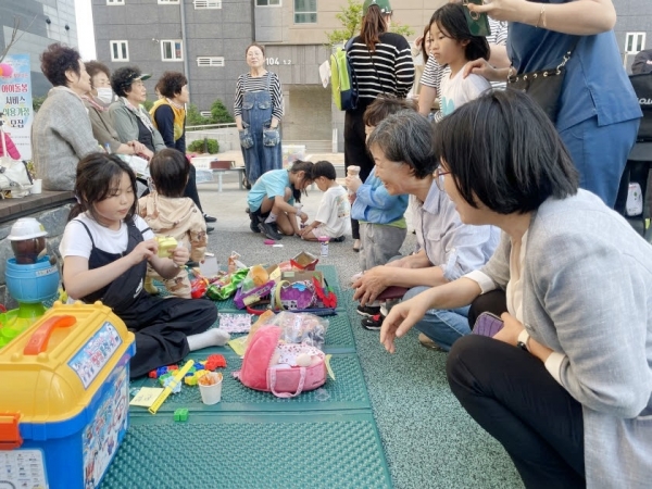 ▲해남군 공동육아나눔터 달란트 시장(사진제공=해남군)
