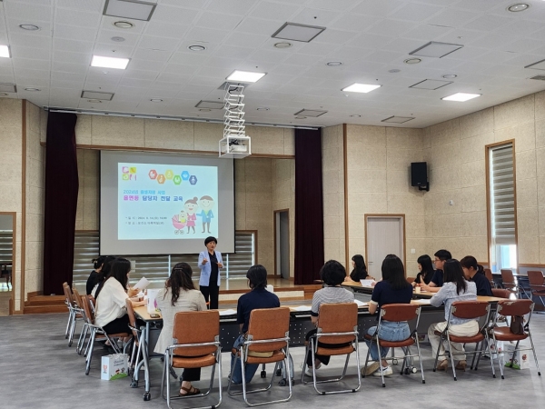 ▲광양시는 지난 14일 ‘출생보건지원사업 직무 교육’을 실시했다.(사진제공=광양시)