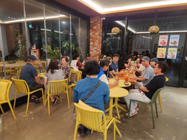 곡성군은 지난 22일 곡성권역, 석곡권역, 옥과권역의 귀농귀촌인 약 90여 명이 참여한 가운데 ‘한마음 행사’를 개최했다.