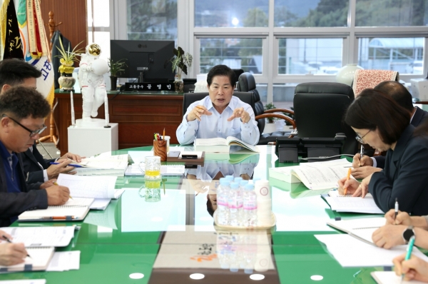 ▲고흥군은 23일 ‘2025년 주요업무계획 보고회’를 개최했다.(사진제공=고흥군)
