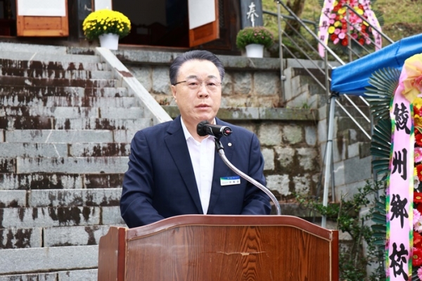▲화순군은 지난 3일 화순읍 이십곡리 국조전에서 단기 4357년 개천절을 기념하여 개천대제를 봉행했다.(사진제공=화순군)