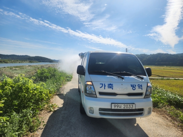 ▲고막원천 인근 방역활동(사진제공=함평군)