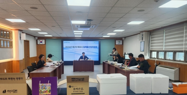 ▲목포시 답례품선정위원회를 개최해 고향사랑기부제 신규 답례품을 추가 선정했다.(사진제공=목포시)