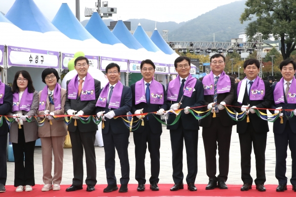 ▲김태균 전라남도의회 의장은 오는 22일 ‘동서화합 영호남 문화예술관광박람회 호남박람회’ 개막식에 참석했다.(사진제공=전라남도의회)