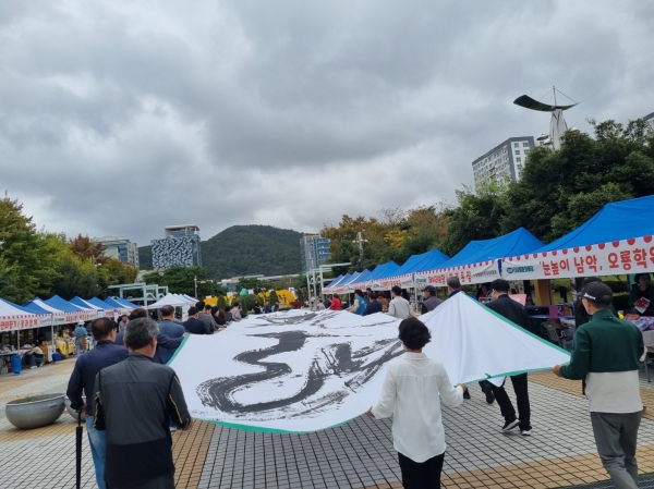 ▲남악 중앙공원에서 열린 다살림 문화마당 행사(사진제공=무안군)