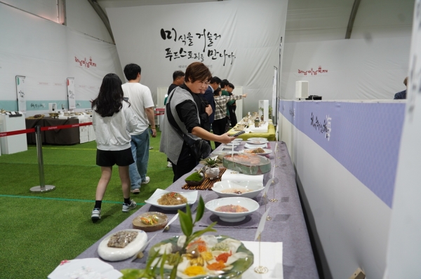 ▲오는 11월 1일부터 3일 열리는 해남미남축제에서 해남 14개 읍면의 전통장이 한자리에 모인다.(사진제공=해남군)