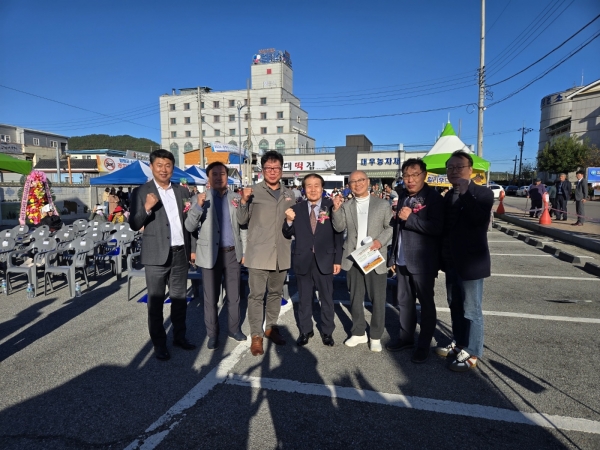 제3회 함평군 소상공인의날 기념식 및 희망페스타 행사가 함평5일시장 공영주차장에서 개최됐다.(사진=이기장 기자)