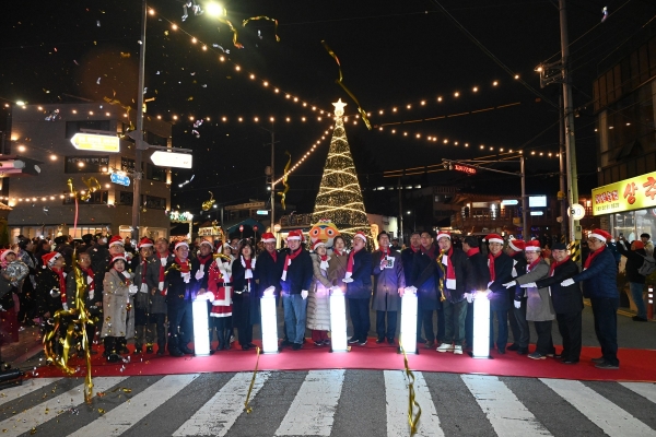 ▲양림 크리스마트 문화축제 점화식(사진제공=광주시 남구)