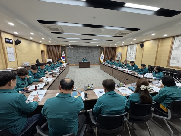 ▲영광군은 지난 6일 겨울철 폭설로 인한 피해 예방을 위해 긴급 점검회의를 실시했다.(사진제공=영광군)