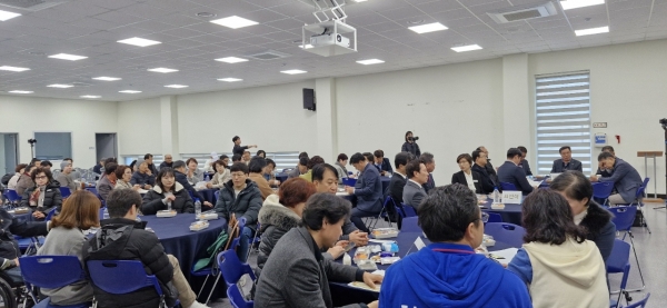 ▲순천시 숙박업협회는 16일 오후 생태비지니스센터 3층에서 총회 및 협회장 취임식을 개최했다(사진=이기장 기자)