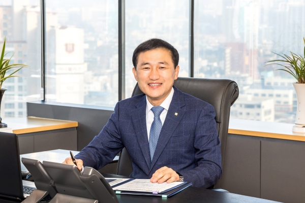 ▲광주은행은 오는 12월 말 임기가 만료되는 고병일 은행장의 연임을 결정했다.(사진제공=광주은행)