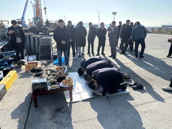 진도군, ‘김 양식 풍년을 기원’하는 초매식 진행