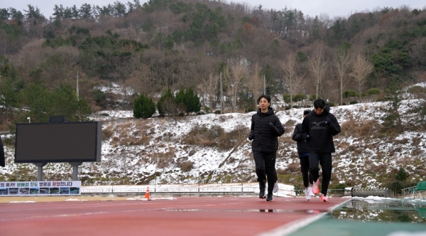 ▲진도군이 겨울철 전지 훈련팀 유치 등 적극적인 스포츠 마케팅을 통해 지역경제 활성화에 나섰다.(사진제공=진도군)