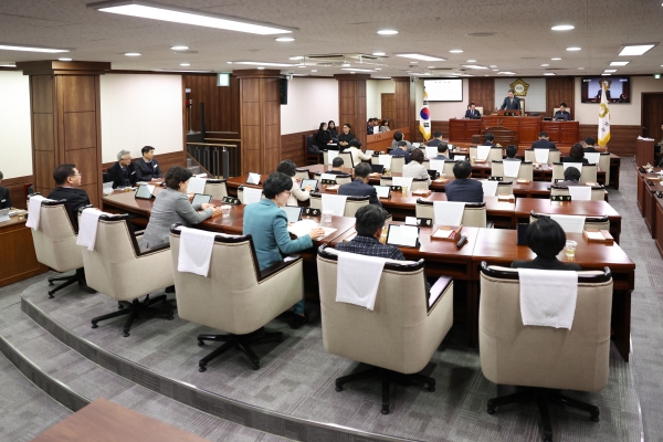 ▲순천시의회는 26일 올해 첫 회기인 제284회 임시회를 통해 총 22건의 안건을 심의·의결하고 9일간의 일정을 마무리했다.(사진제공=순천시의회)