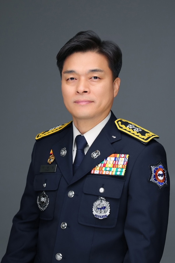 최용철 소방감이 제19대 전남소방본부장으로 취임했다.